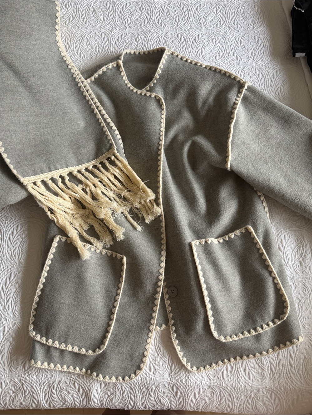 Women’s Taupe Knit Jacket with Cream Trim